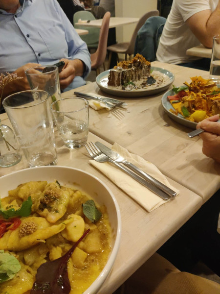 hauptgericht.jpg hauptgericht.jpg